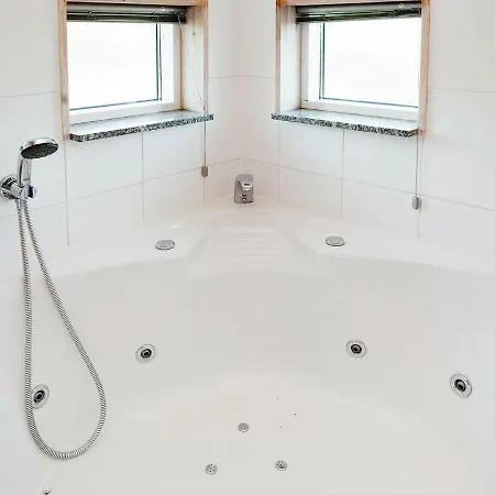 Two-bedroom Holiday In Prassebo Одде